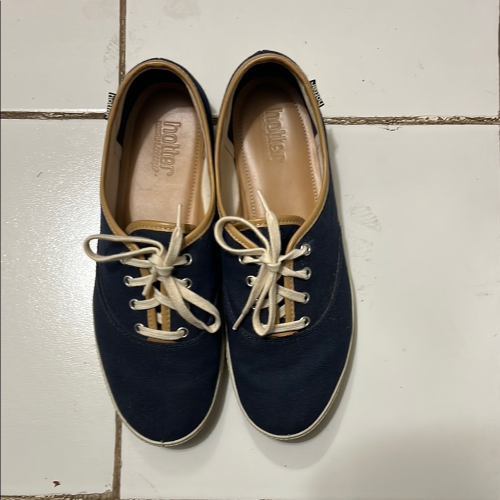Casual Navy Sneakers with White Soles